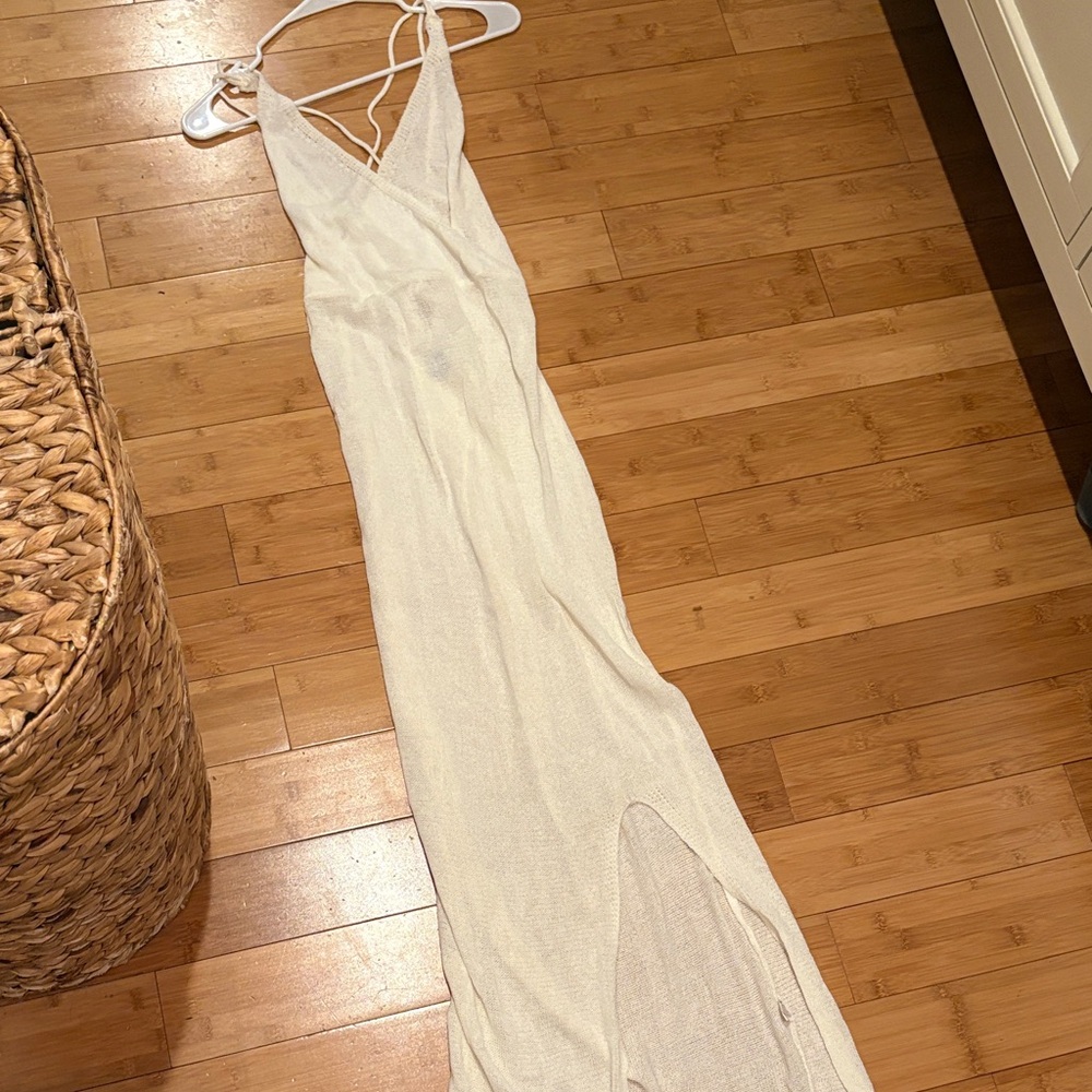 Chic Ivory stretchy mesh Maxi Dress